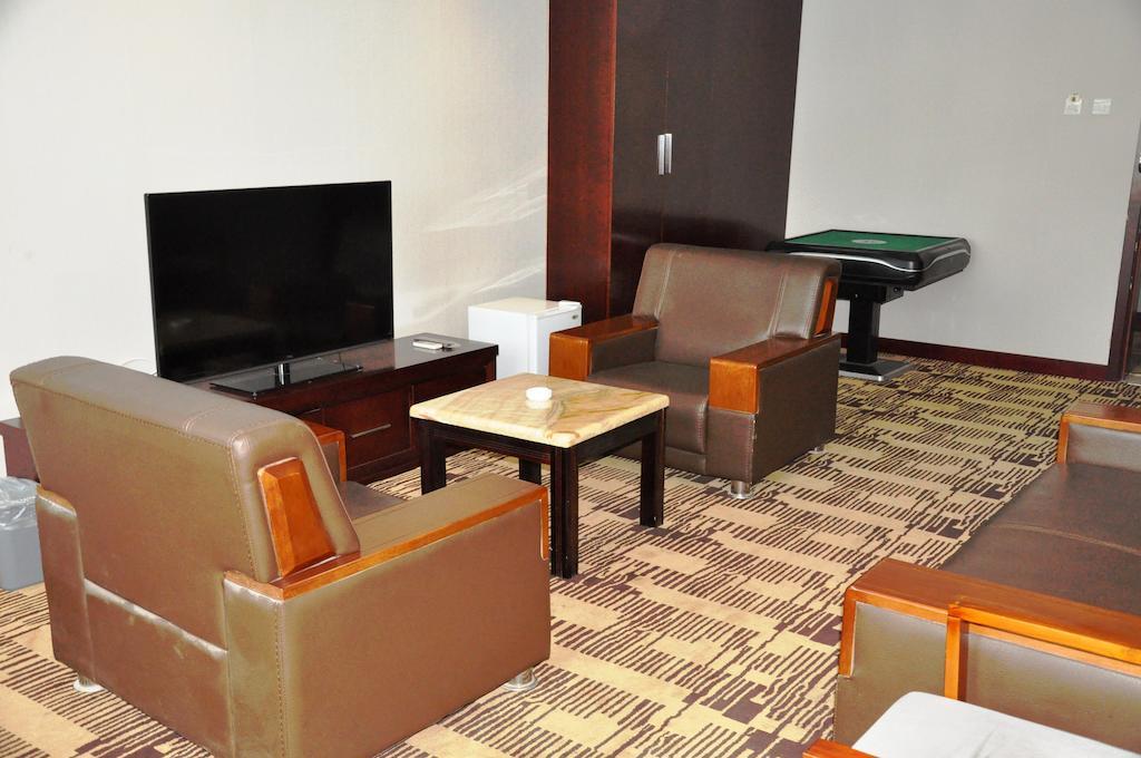 Super 8 Hotel Beijing Capital International Airport Houshayu Subway Station Экстерьер фото
