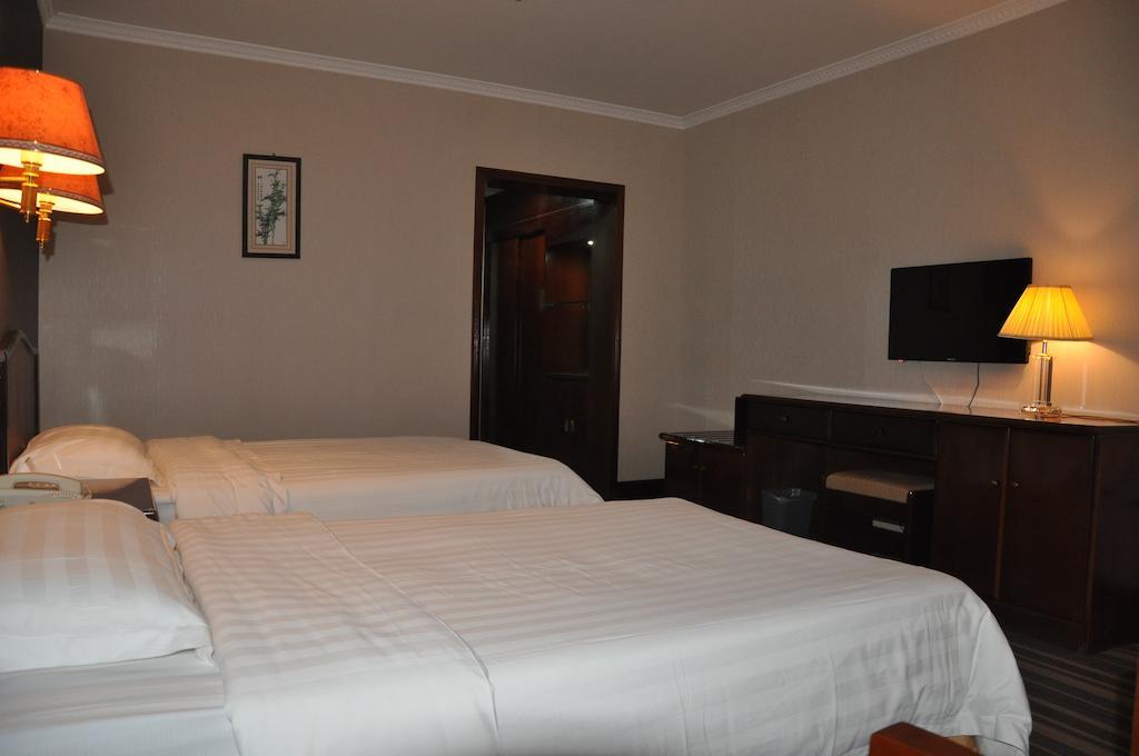 Super 8 Hotel Beijing Capital International Airport Houshayu Subway Station Экстерьер фото